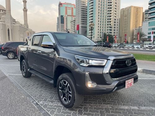 Toyota Hilux SGLX Toyota Hilux SR5 full option export from Australia