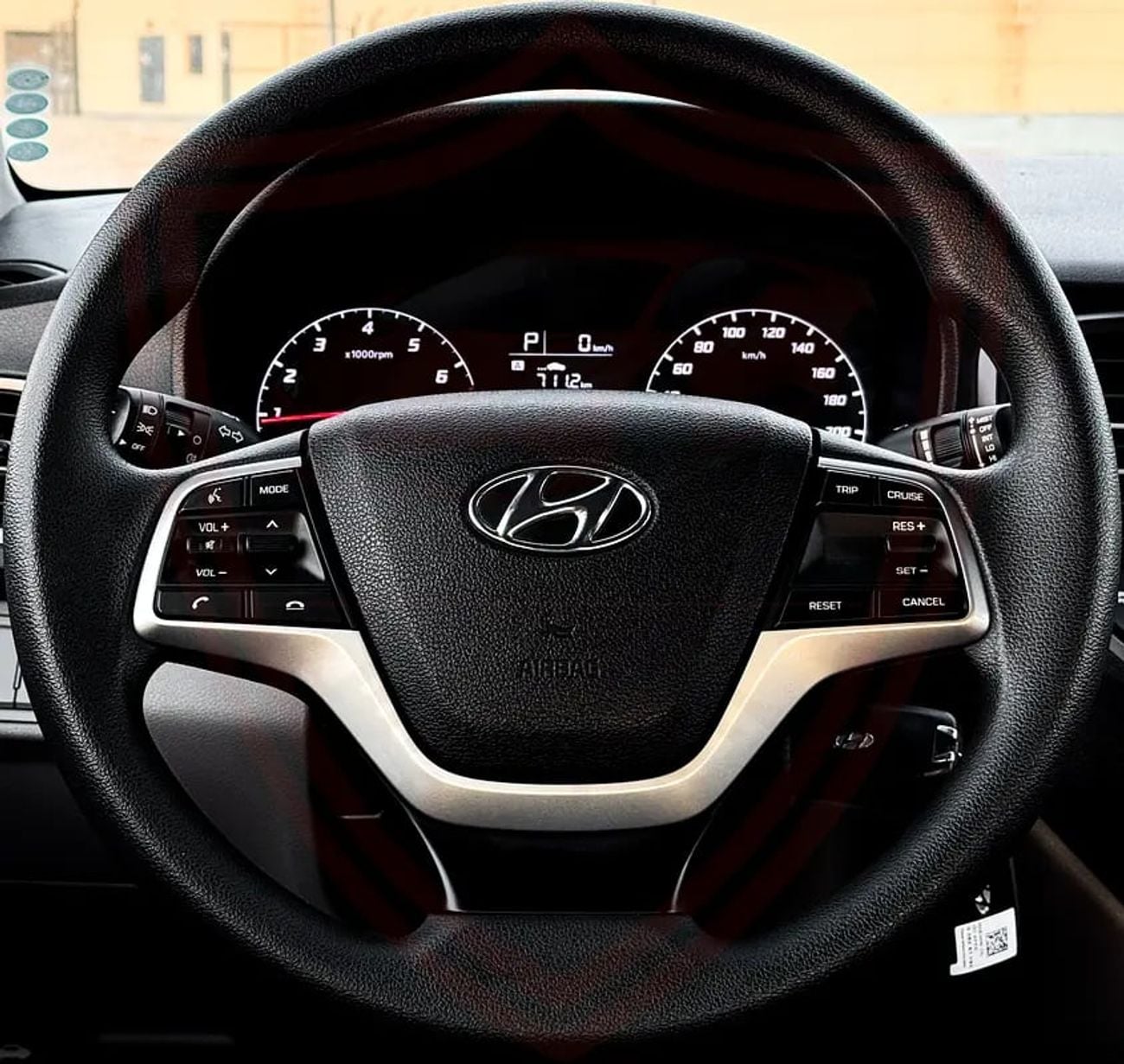 Hyundai Accent GL 1.6 L | | GCC | Accident-Free | In Excellent Condition | 655 P.M