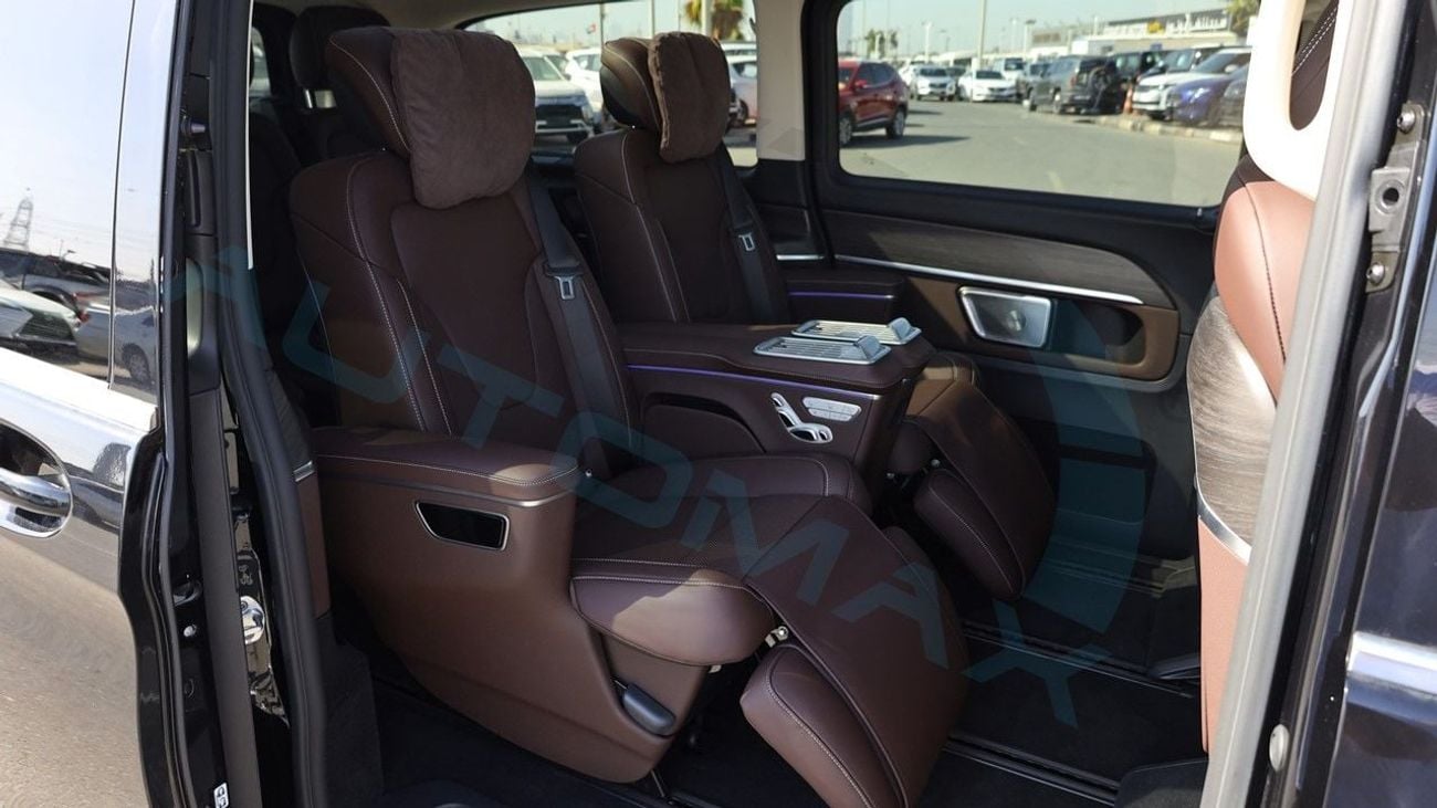 مرسيدس بنز V 300 L LUXURY MPV EQ Boost 2.0T RWD 2024 0Km With 3 Years Or 100,000 Km Warranty