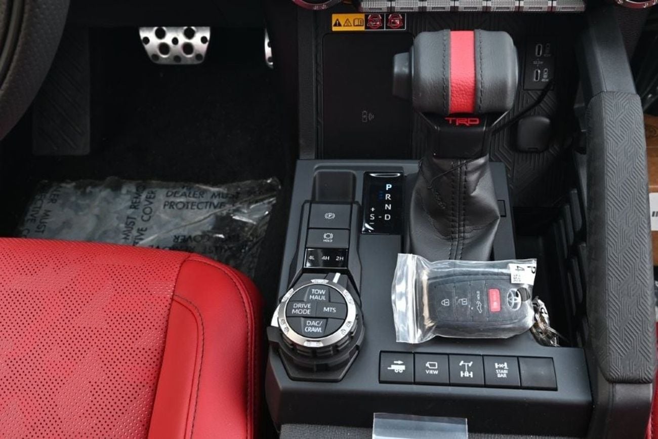 Toyota Tacoma HYBRID 2.4L A/T GRAY/RED