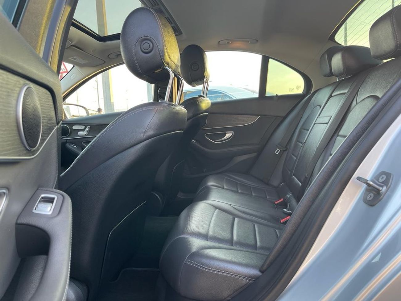 Mercedes-Benz C 300 Premium Mercedes C300 _USA_2020_Excellent Condition _Full option