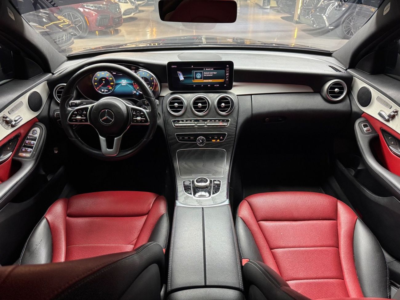 Mercedes-Benz C 300 Premium + 2.0L