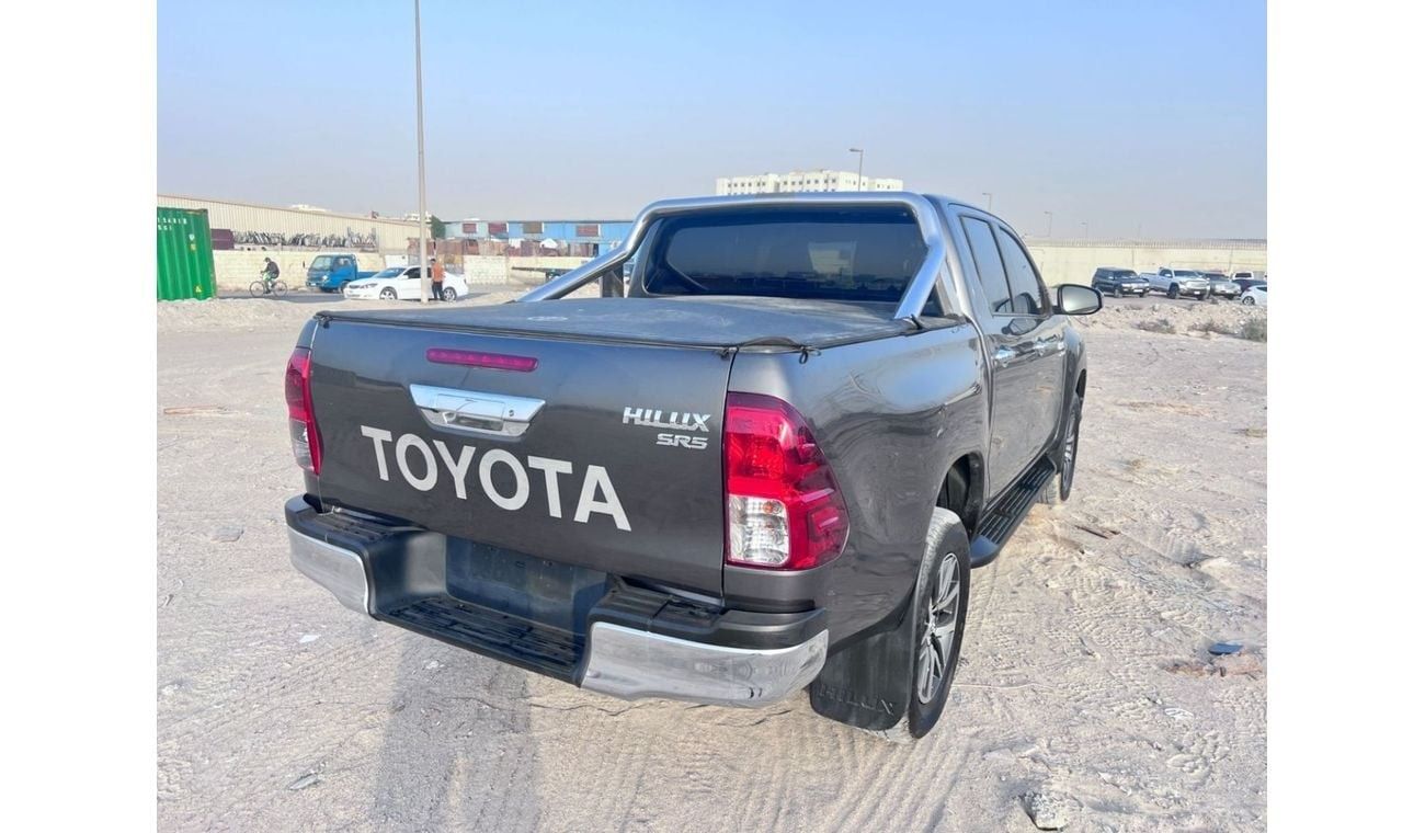 تويوتا هيلوكس