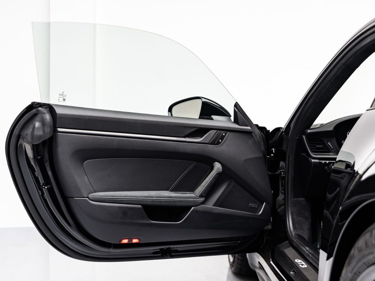 Porsche 911 The BEST Ramadan Offer in the UAE - Limited Time, February 2028 Porsche Warranty, GCC