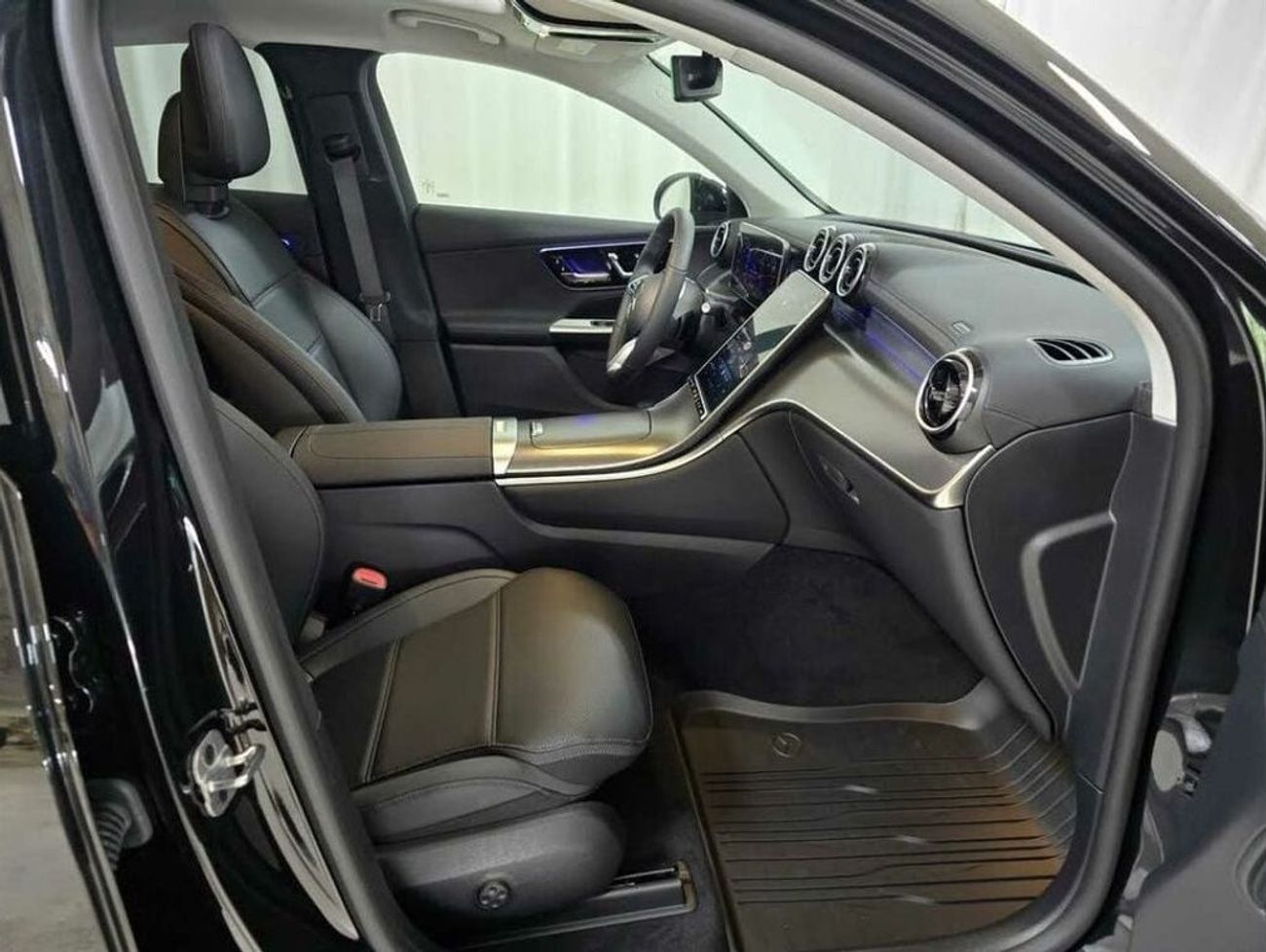 Mercedes-Benz GLC 300 Coupe 4 MATIC Brand New * Export Price *