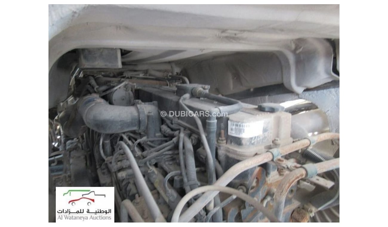 Tata Prima Tata 4438 Prime Mover with Trailer, Model:2015. Only done 20378 km done 20