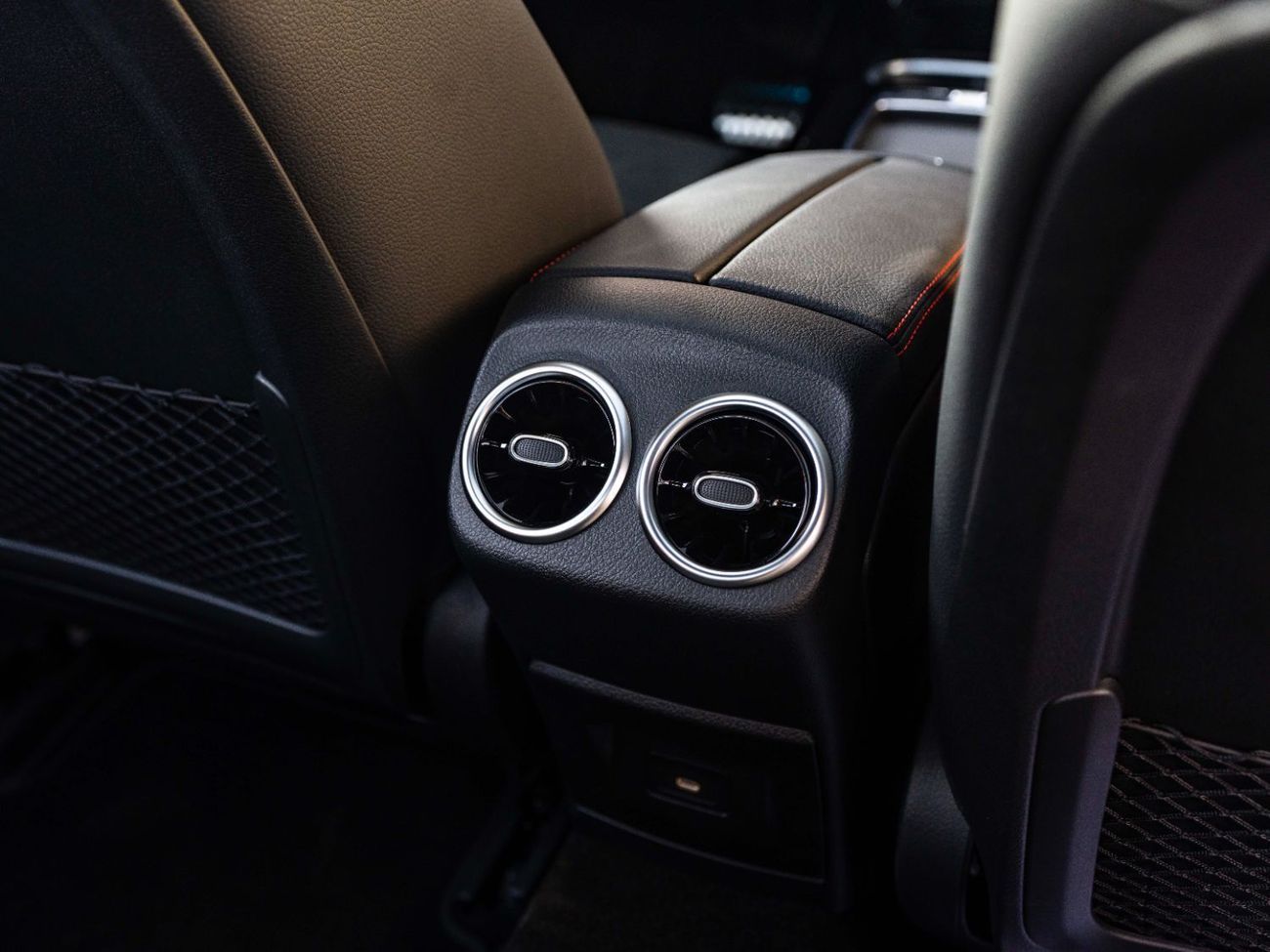 Mercedes-Benz A 35 AMG Std 2.0L