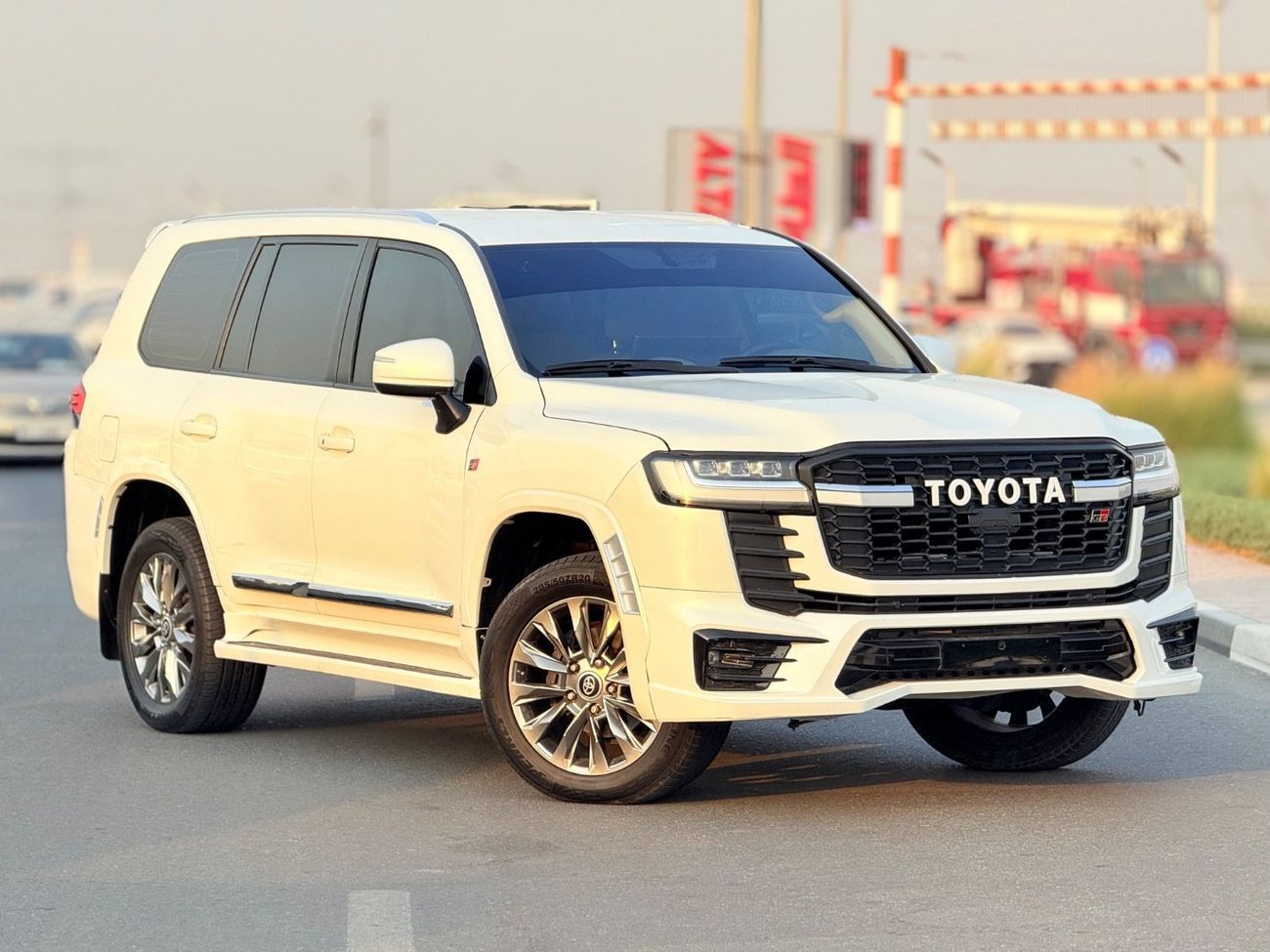 Toyota Land Cruiser 2013 GR upgrade 2025 full loaded GXR 4.0L (271 HP) 4WD V6