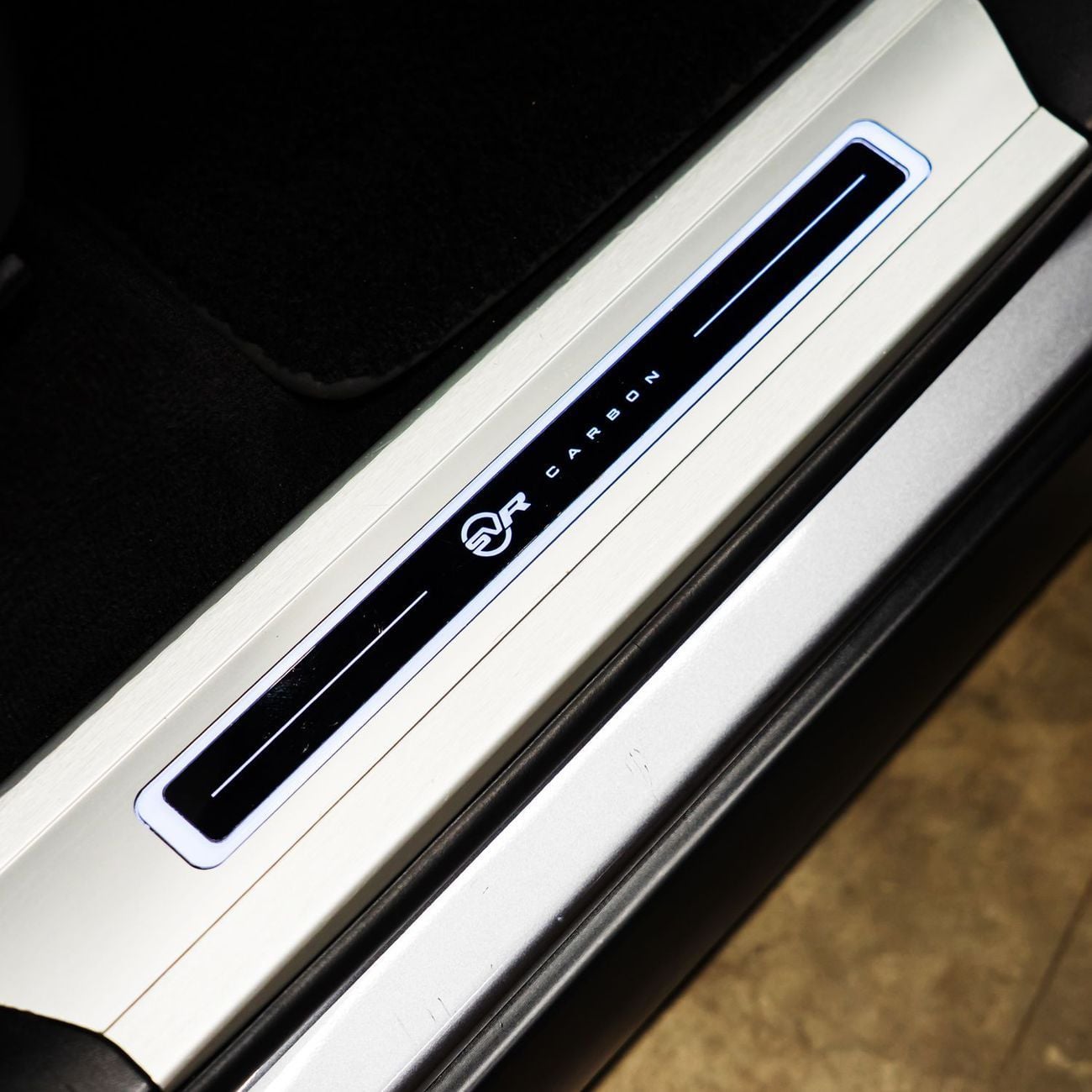 لاند روفر رينج روفر سبورت AED 4,407 pm • 0% Downpayment • Range Rover Sport SVR Carbon Edition • 1 Year Warranty