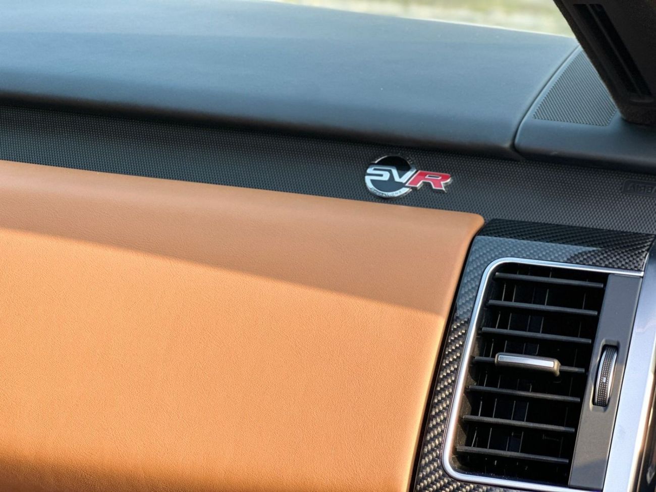 Land Rover Range Rover Sport RANGE ROVER SVR MODEL 2018 KILOMETERS 78000 GCC Counter service at Al Tayer Agency until 2028