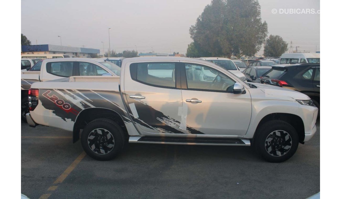 Mitsubishi L200 Sporetro 2.4L Diesel Double Cab 4WD High Auto ( Only For Export Outside GCC Countries)