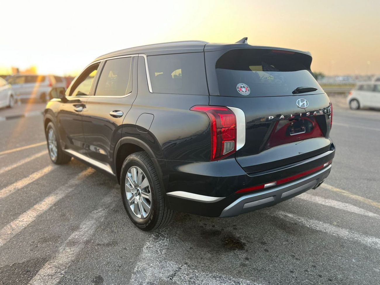 Hyundai Palisade 2024 Hyundai Palisade Sel - 3.8L V6 - Auto Trunk - Leather & Electric Seats - Key Engine Start Optio