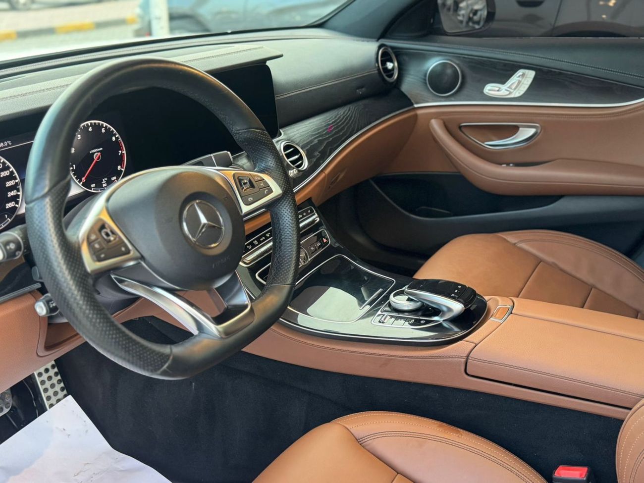 Mercedes-Benz E300 mercedes E300 2018 GCC FULL