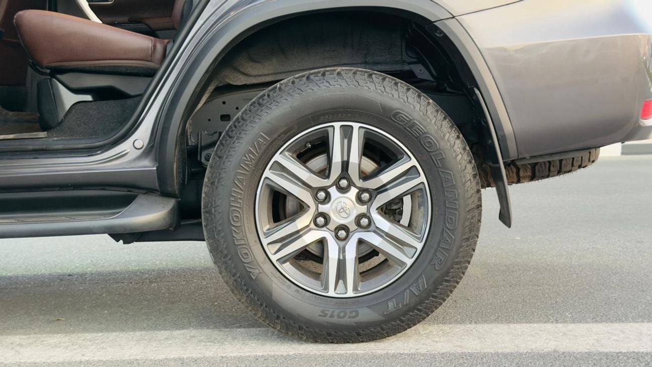 Toyota Fortuner 2016 | RHD | 2.8L DIESEL ENGINE | AUTOMATIC TRANSMISSION | 4 X 4 | PREMIUM BROWN INTERIOR | PUSH STA