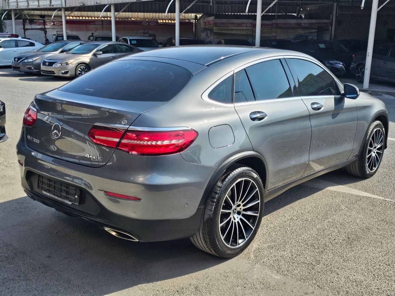 مرسيدس بنز GLC كوبيه 300 Premium 2.0L
