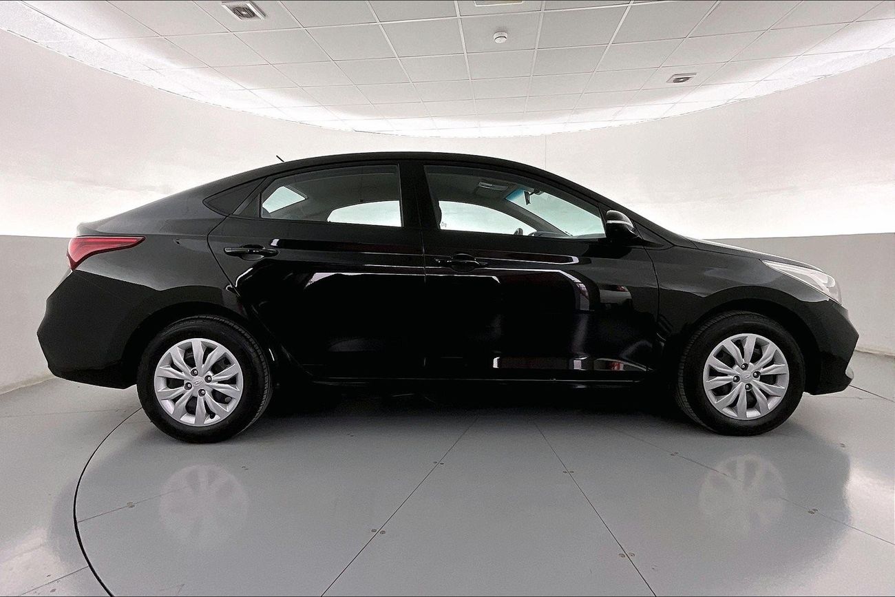 هيونداي أكسنت Smart / GL | عرض العيد الحصري | خالية من أضرار الفيضانات