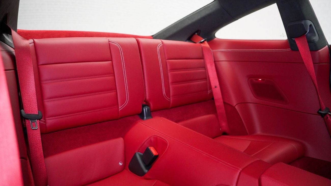 بورش 911 Turbo S 3.8L (645 HP) Coupe