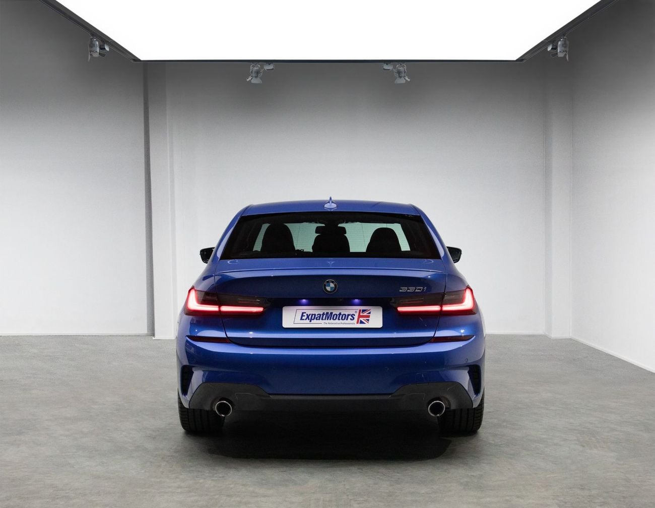 بي أم دبليو 330i M SPORT