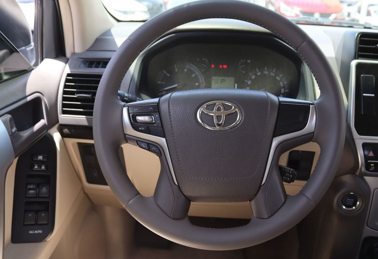 Toyota Prado EXR 4.0L 4WD Toyota Prado - 2019 - GCC - 4.0L - 6 (V )- 7 Seats - 4*4 - Excellent Condition Inside a