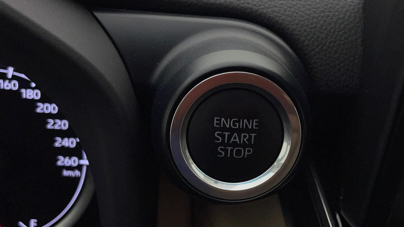 تويوتا لاند كروزر EXR 4 | بدون دفعة مقدمة | اختبار القيادة في المنزل