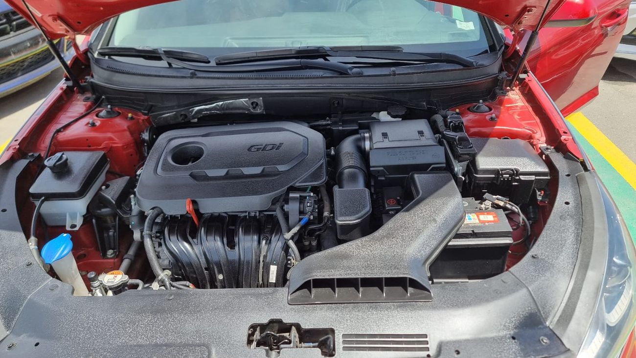 Hyundai Sonata V4 / 2.4L / DVD / REAR CAMERA / LEATHER SEATS (LOT #  20393)