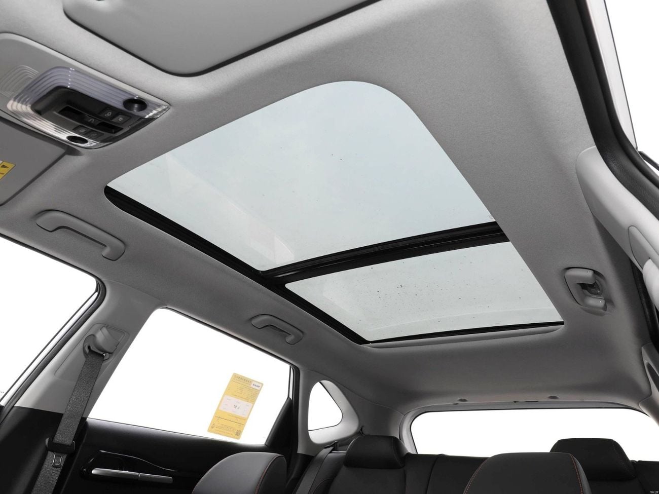 Kia Seltos white-black