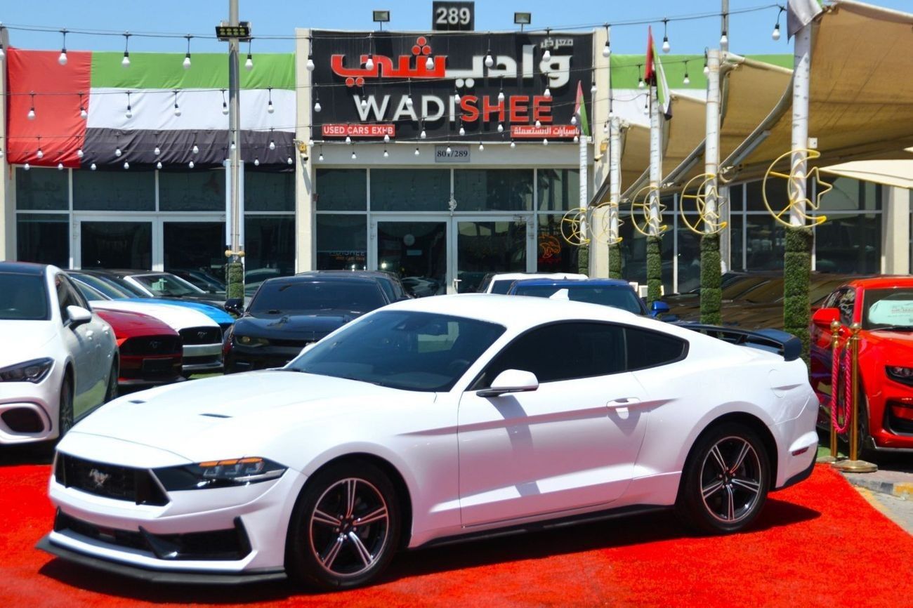 Ford Mustang EcoBoost Premium 2.3L Coupe A/T 2024-NEW LOOK-IN GOOD CONDITION--READY TO DRIVE **