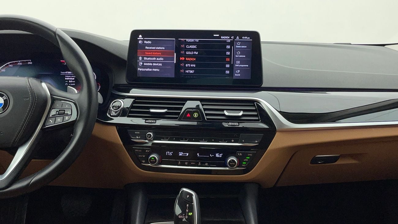 بي أم دبليو 520i JOY EDITION 2 | بدون دفعة مقدمة | اختبار القيادة في المنزل