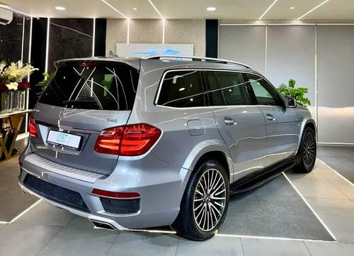 Mercedes-Benz GL 500 BEAUTIFUL MERCEDES GL500 V8 || TOP RANGE || CHASSIS ACCIDENTS FREE || GCC || 7 SEATS