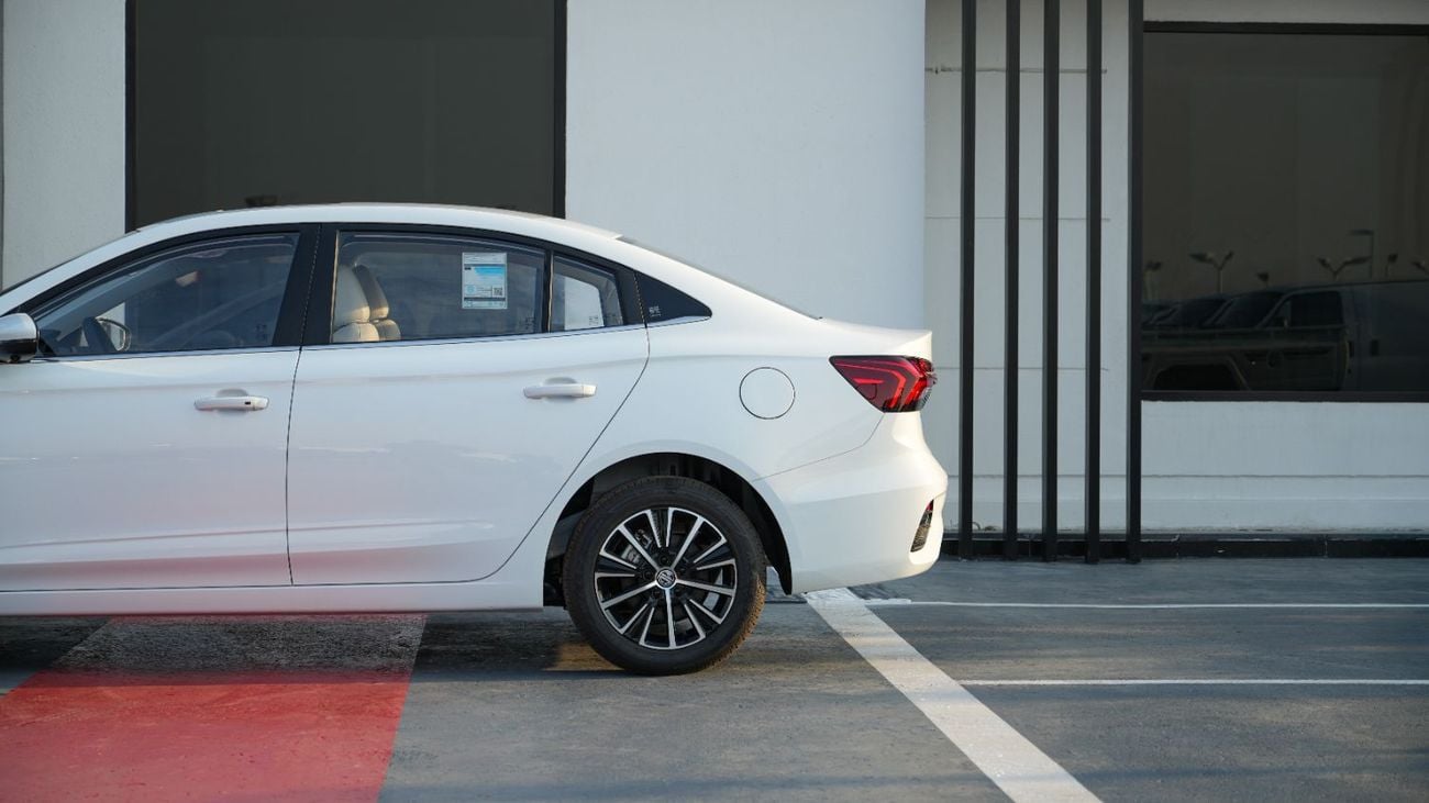 MG 5 MG5 Plus 1.5L GCC FULL OPTION 2025 MY EXPORT PRICE