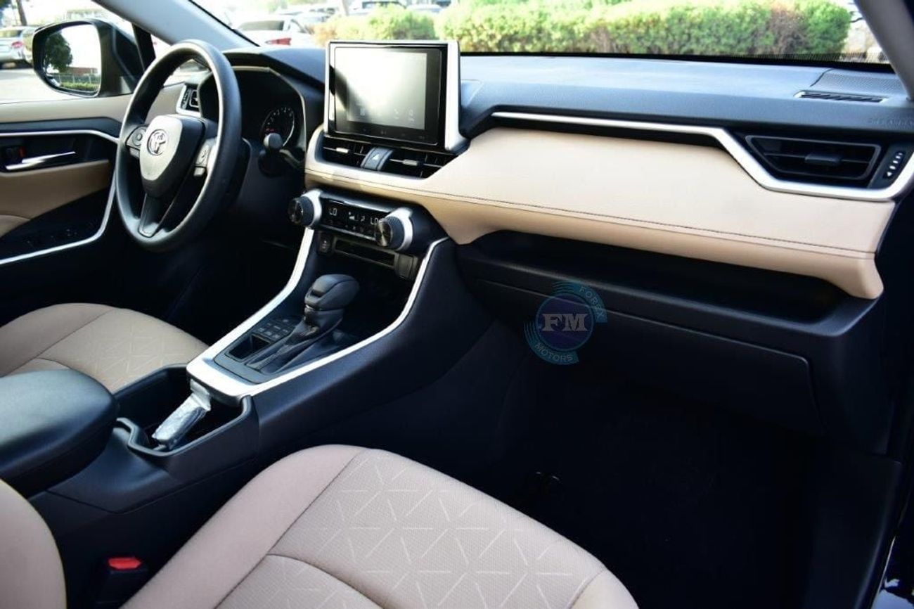 تويوتا راف ٤ XLE 2.0L Petrol Automatic