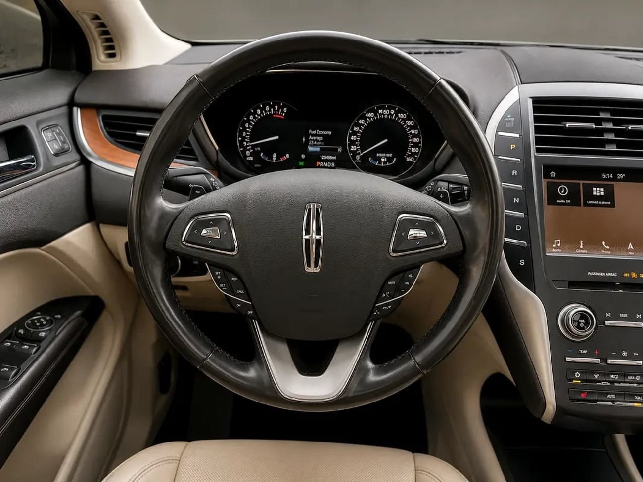 Lincoln MKC PREMIER 717 P.M | Pristine Premiere | GCC Specs | Low Mileage
