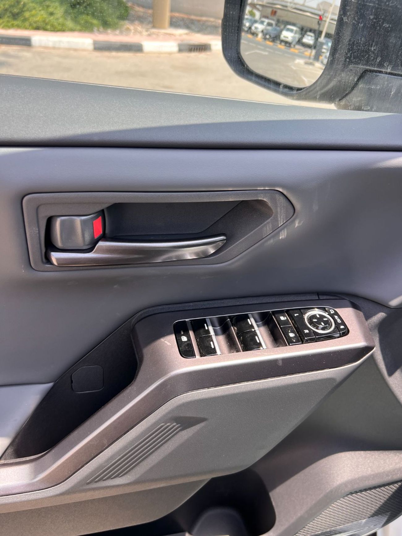 تويوتا راف ٤ TOYOTA RAV4 2.0 4WD LUXURY -2026YM