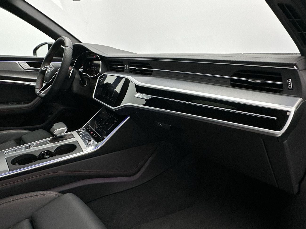 أودي A6 Avant 40 TFSI 190hp S line (Ref# 037756) EXCLUSIVE RAMADAN OFFER