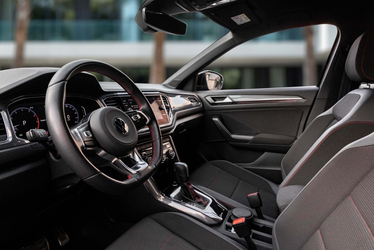 فولكس واجن T ROC T-Roc Sport | 1,117 P.M | 0% Downpayment | UNDER WARRANTY!