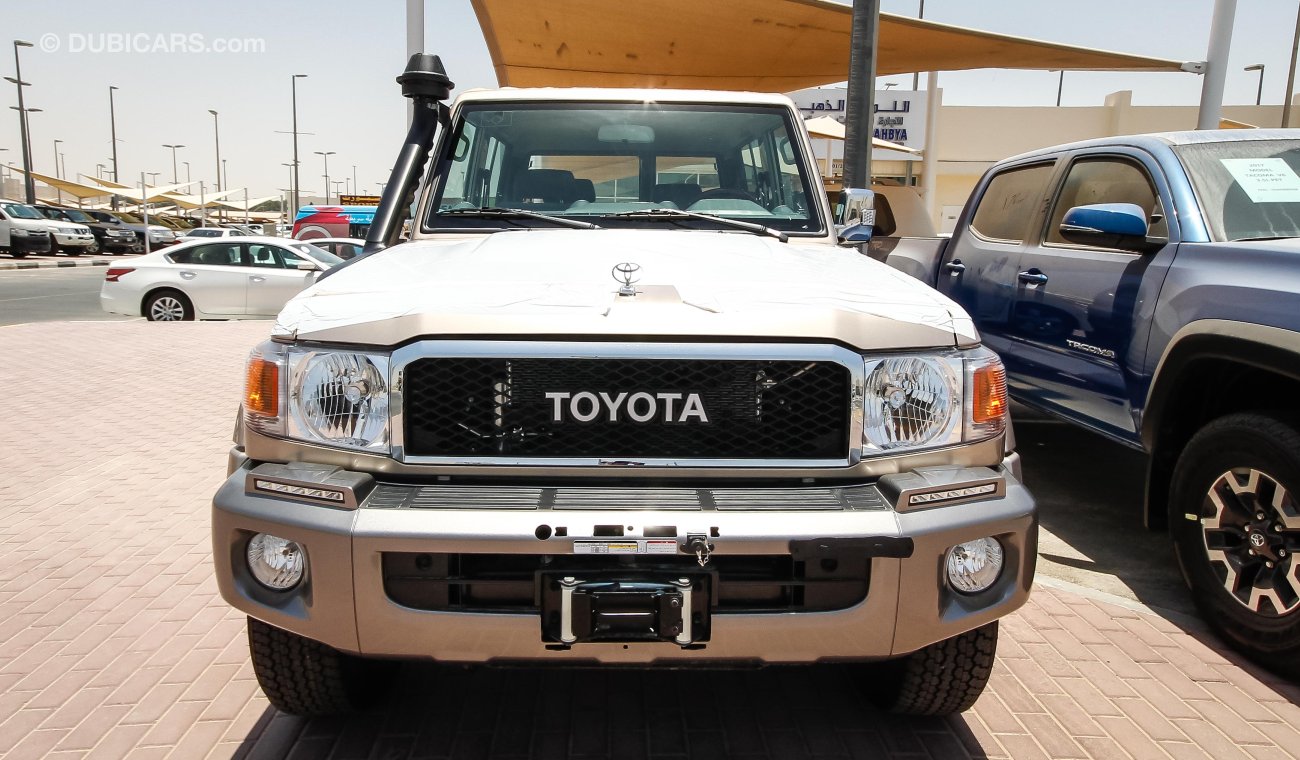 Toyota Land Cruiser 4WD