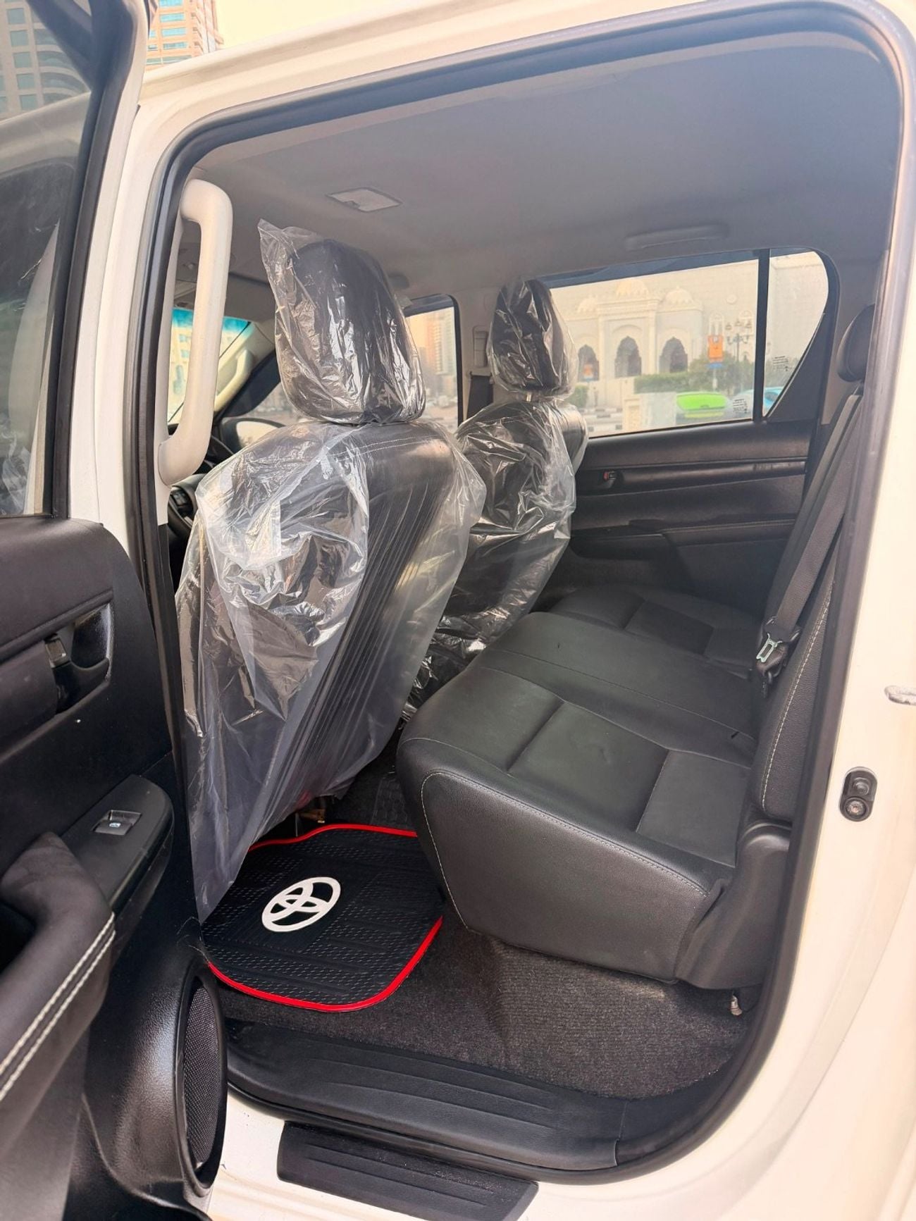تويوتا هيلوكس SR With Upgrade GR Sport shape