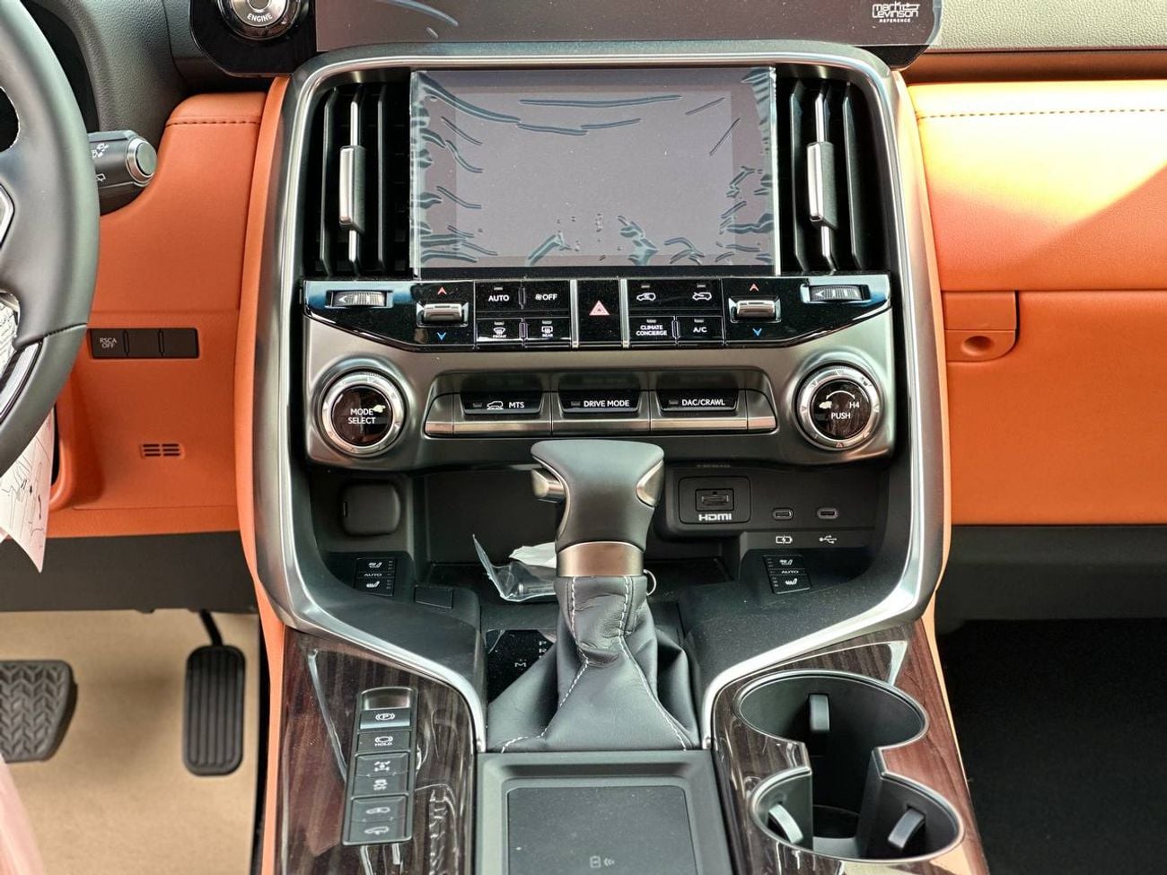 Lexus LX 600 VIP 3.5L PTR A/T // 2026 // Full With VIP Seats , Radar & Head Up Display , 360 Camera // Special Of