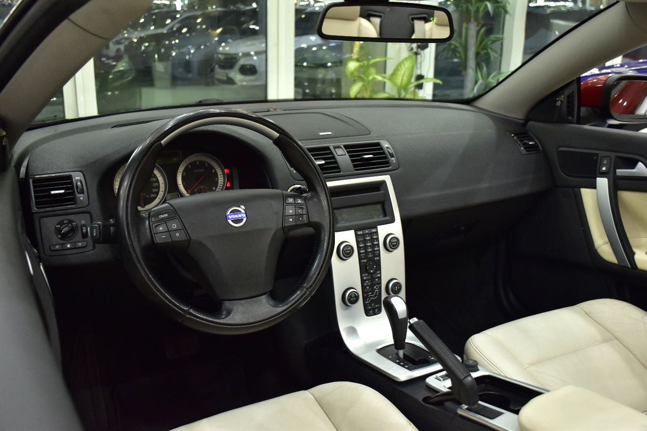 فولفو C70 EXCELLENT DEAL for our Volvo C70 T5 ( 2011 Model ) in Red Color GCC Specs