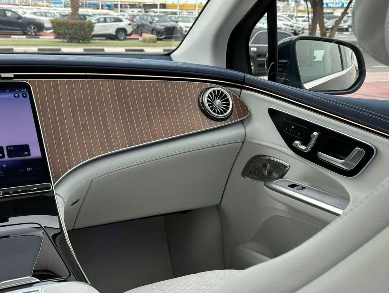 مرسيدس بنز EQE 350+ MERCEDES BENZ EQE350 2023