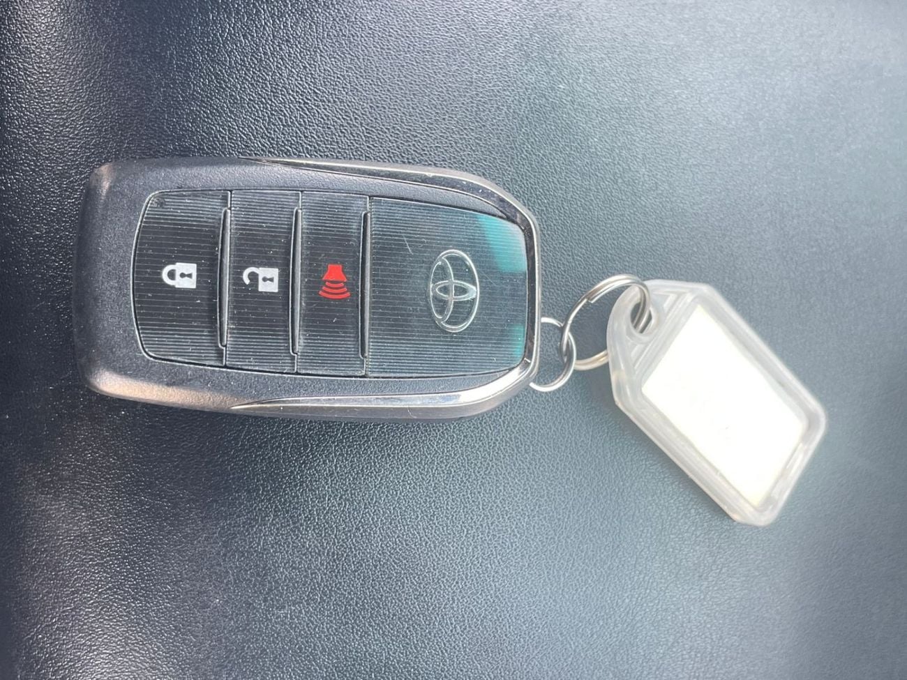 Toyota Hilux DIESEL HILUX ROGUE ,2.8L ,RIGHT HAND HAND DRIVE ,AUTO TRANSMISSION