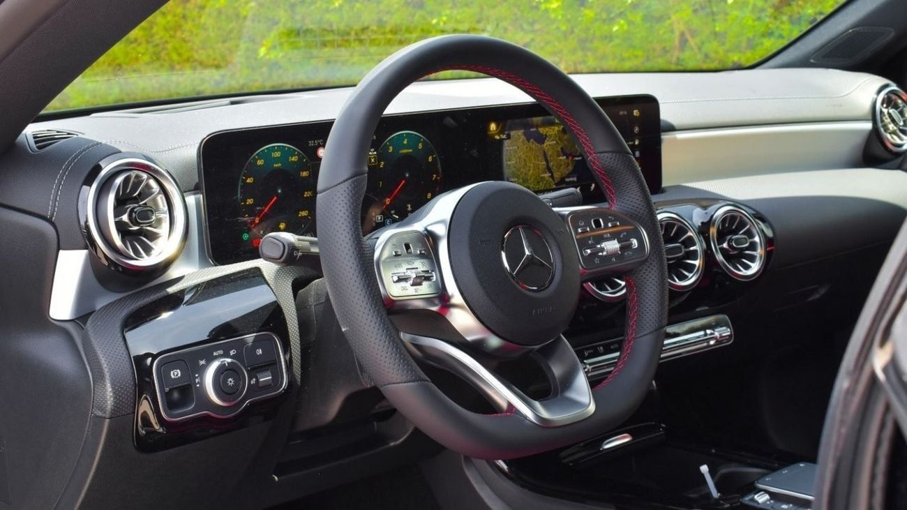 مرسيدس بنز CLA 200 Mercedes Benz CLA 200 AMG | 2023| HUD | Brand New