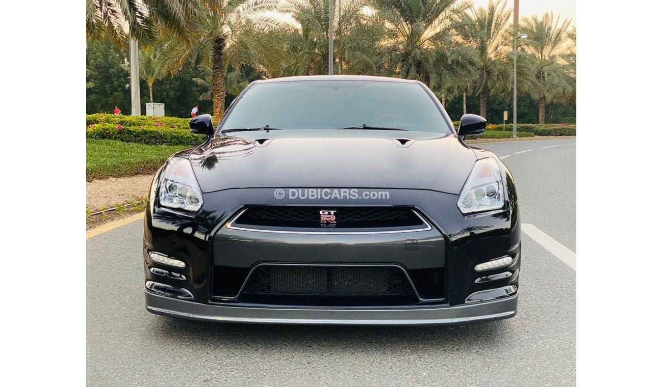 Nissan GTR Nissan GT-R GCC 2013 perfect condition clean car