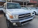 Toyota Land Cruiser GXR Toyota Land Cruiser Pickup 2012 4 vsx good condition jcc +97156649702