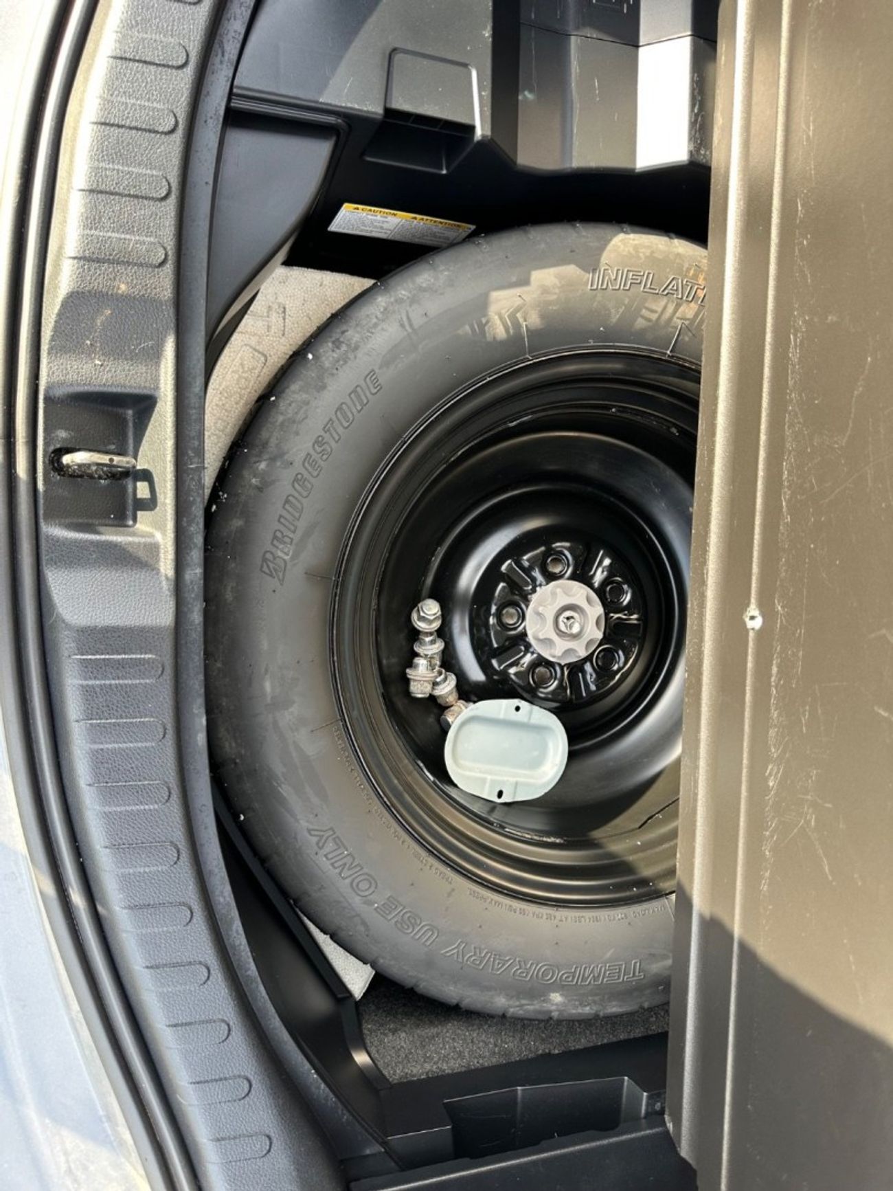 Toyota RAV4 XLE 2.5 Hybrid