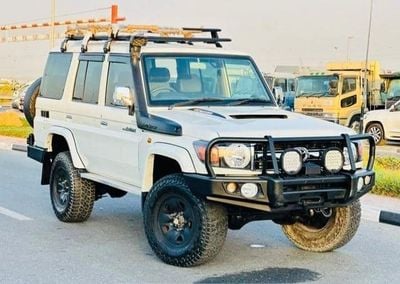 Toyota Land Cruiser Pick Up 2013 RHD Diesel Full Option Top of the range Very clean and perfect condition