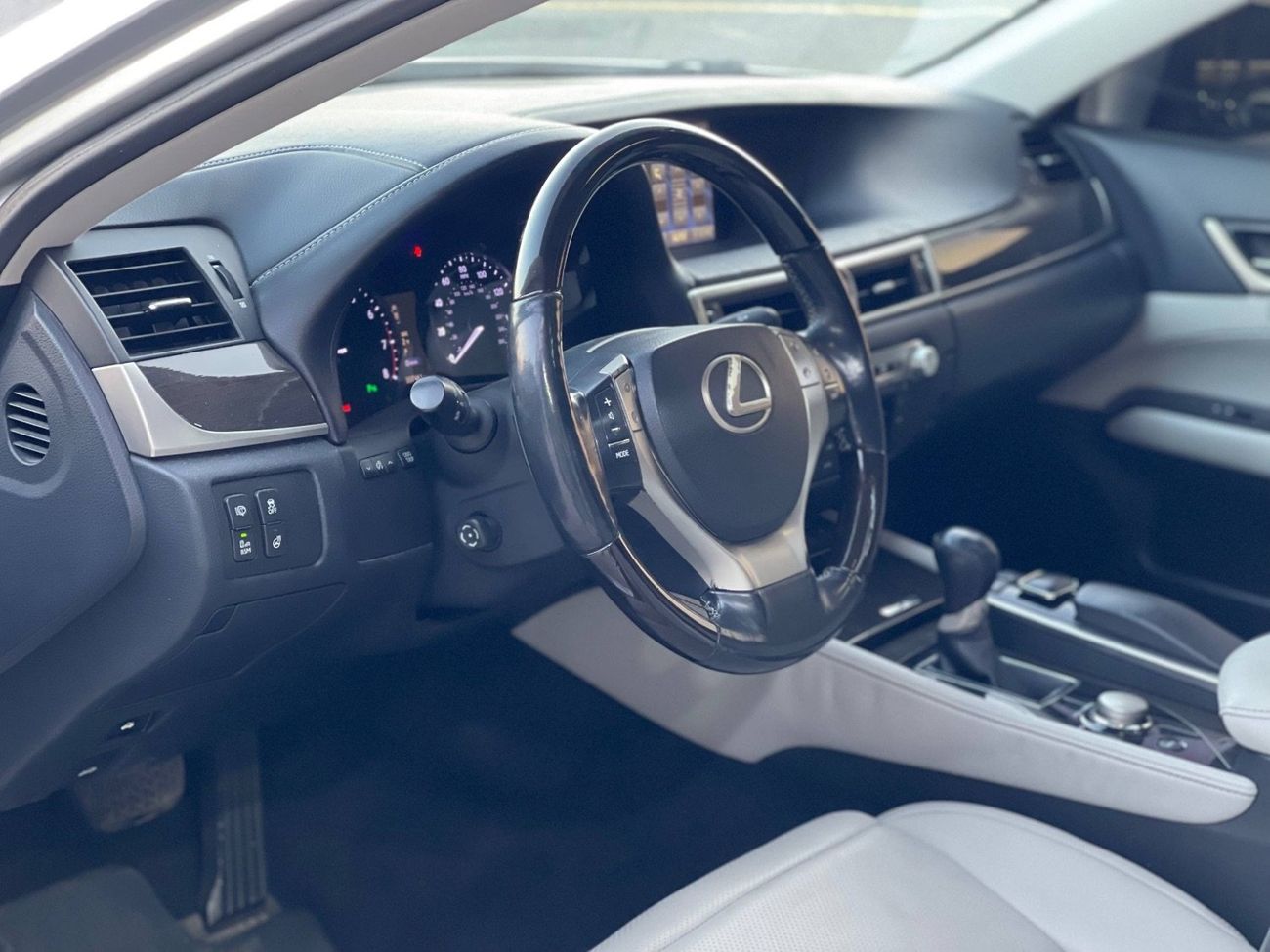 لكزس GS 350 F-Sport 3.5L