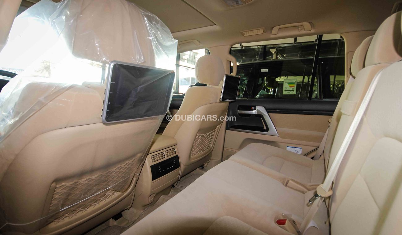 Toyota Land Cruiser VXR V8 Platinum Edition