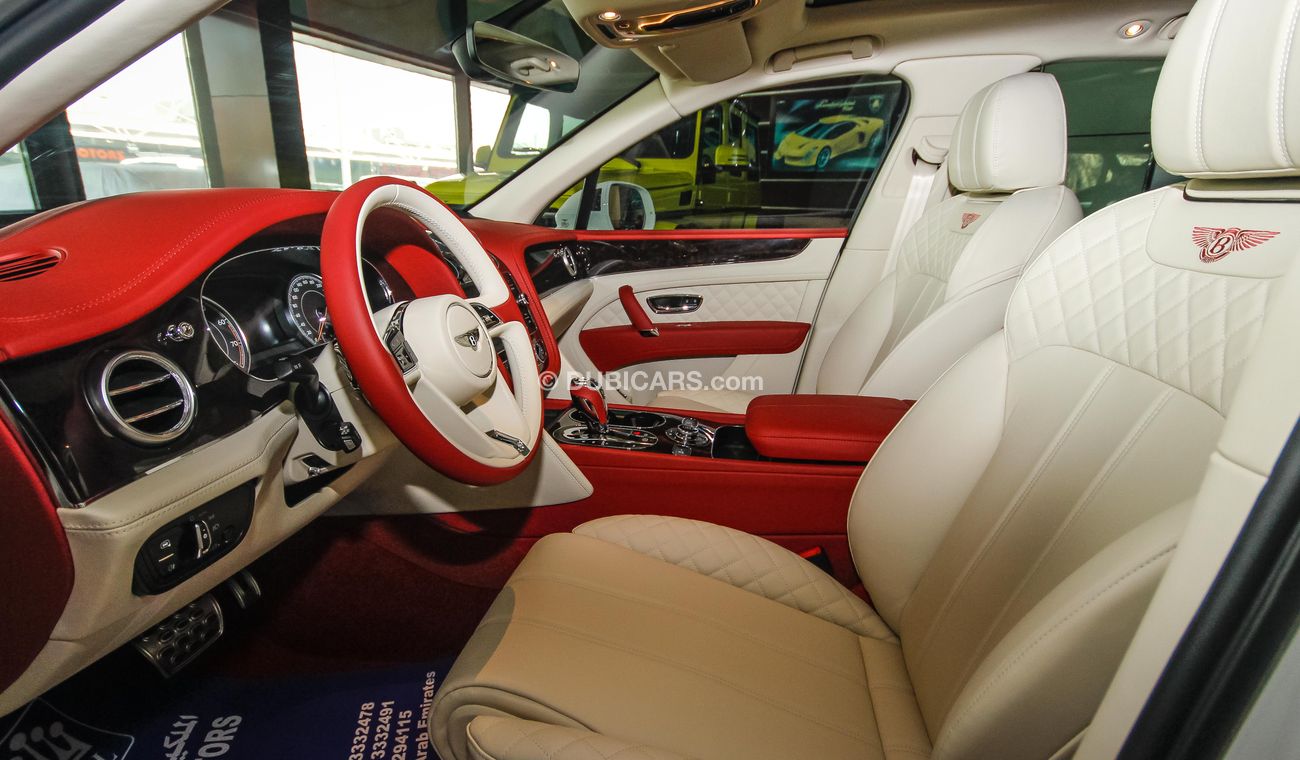 Bentley Bentayga 5 years warranty And service contract