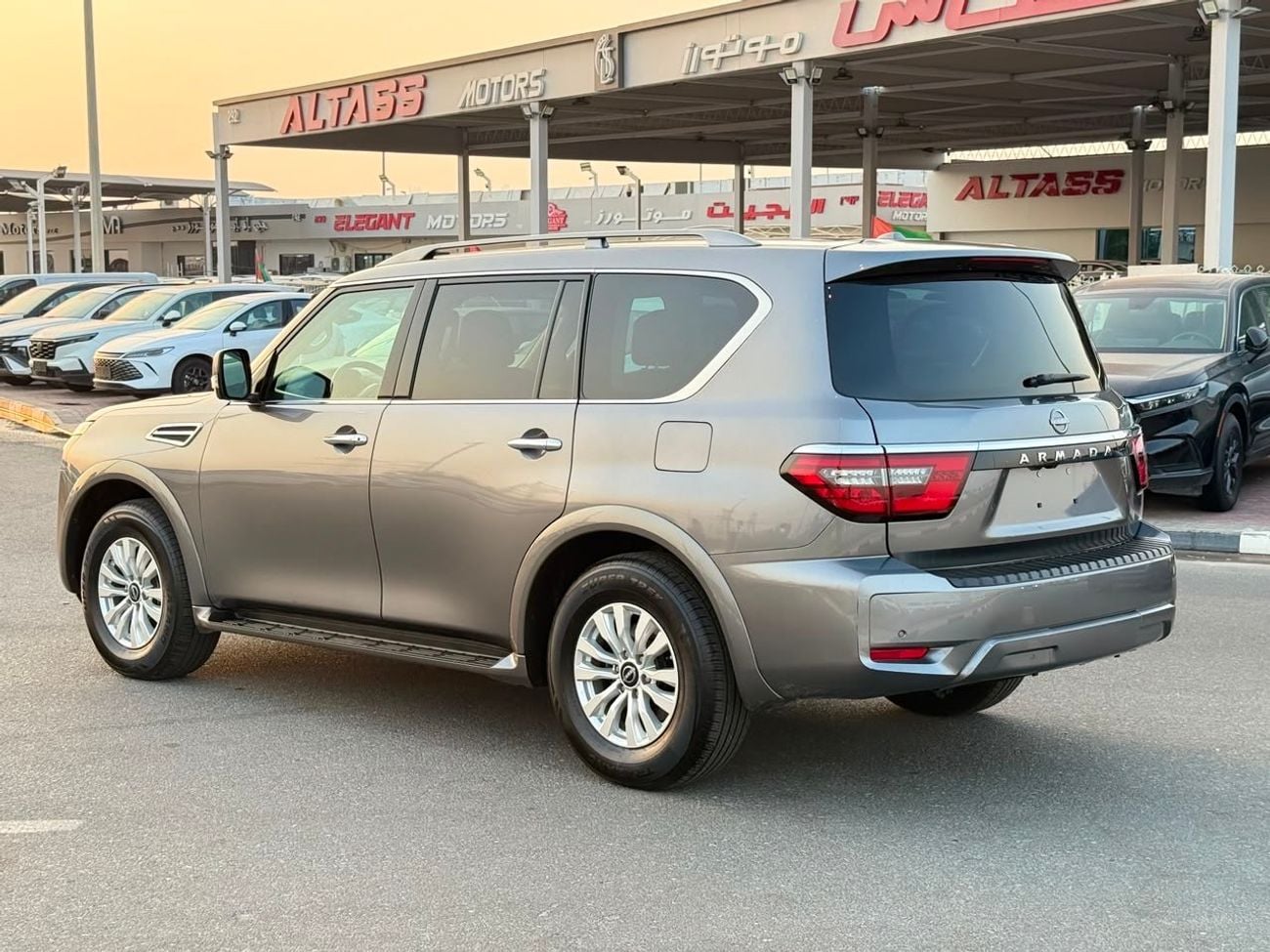 Nissan Armada 2023 SV 5.6L